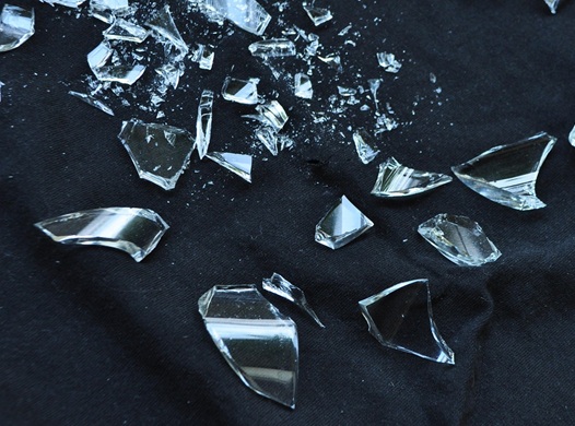 Compensation Claims for a Shattering Fracture
